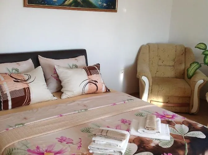 Διαμέρισμα Kristina *