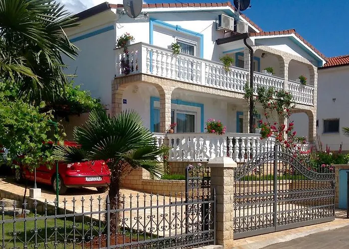 Διαμέρισμα Kristina *